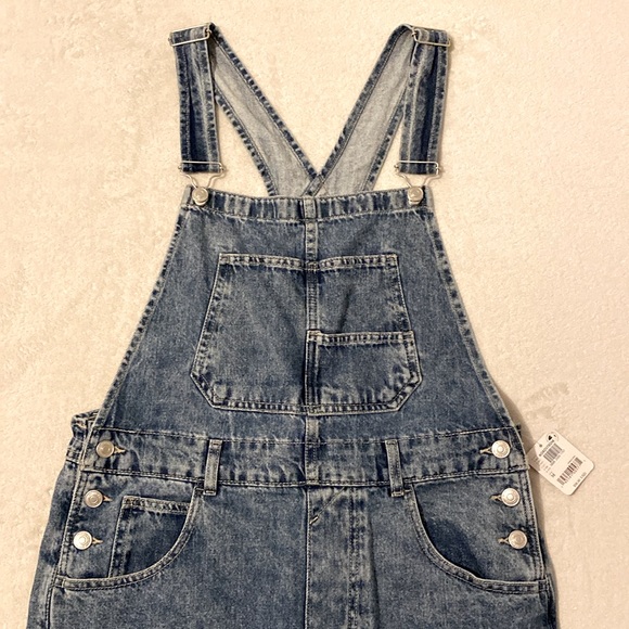 NWT FP We The Free Bibs. Ziggy Denim Overall Straight Leg. Sz. M - Picture 7 of 16